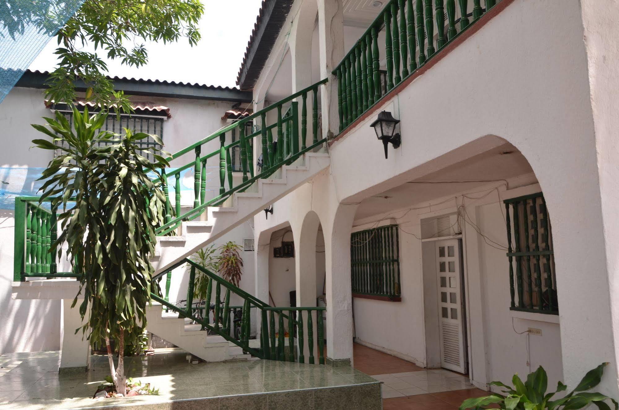 Hotel Vargas Airport Cartagena Exterior foto