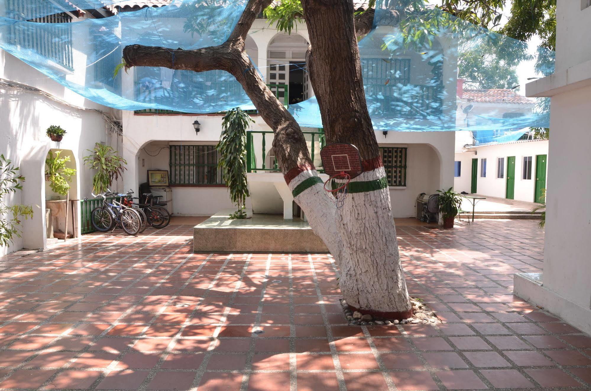 Hotel Vargas Airport Cartagena Exterior foto